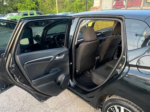 Used 2018 Honda Fit EX image 12