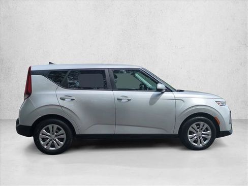 Used 2020 Kia Soul LX FWD image 4