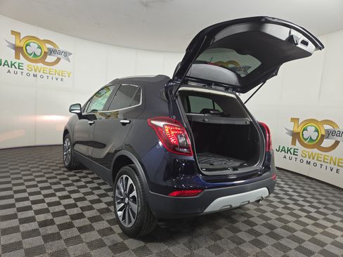 Used 2022 Buick Encore Preferred AWD/4WD image 29