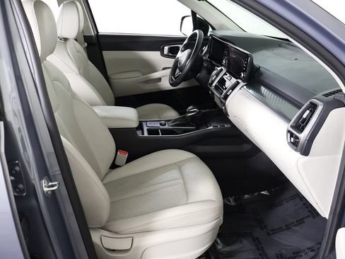Used 2023 Kia Sorento S w/ Panoramic Sunroof Package FWD image 30