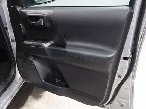 Used 2023 Toyota Tacoma Limited image 23