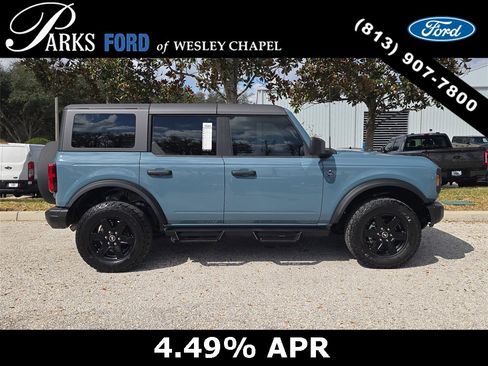 Certified 2023 Ford Bronco Black Diamond image 3