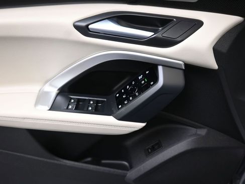 Certified 2025 Audi Q5 Premium Plus w/ Premium Plus image 22