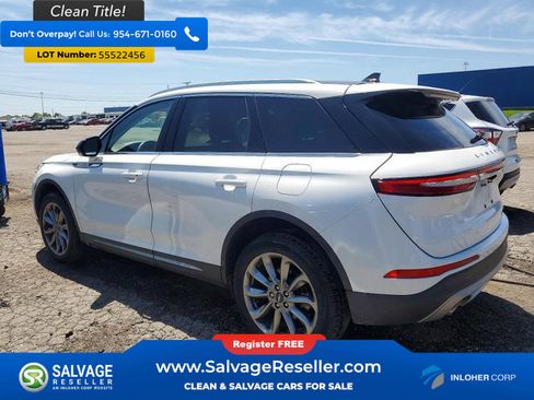 Used 2021 Lincoln Corsair AWD w/ Premium Package image 3