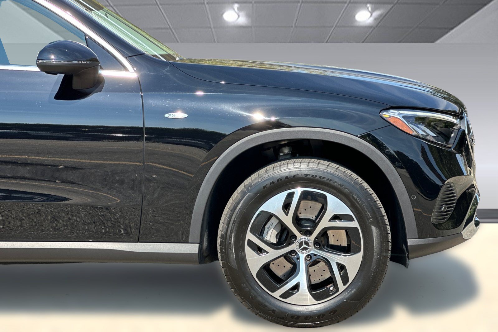 Certified 2025 Mercedes-Benz GLC 350e 4MATIC image 37
