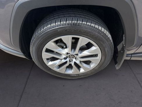 Used 2022 Toyota RAV4 Limited image 14