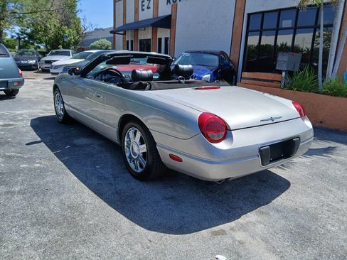 Used 2005 Ford Thunderbird Deluxe image 4
