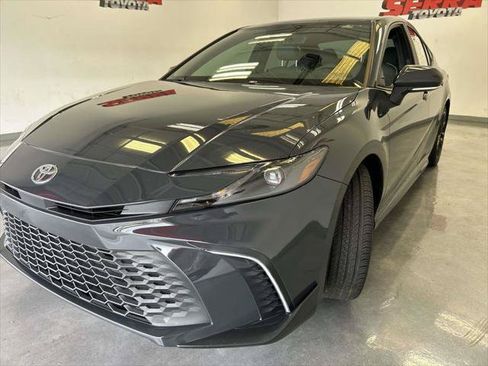 Certified 2025 Toyota Camry SE w/ Convenience Package FWD image 7