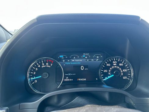 Used 2019 Ford F150 Platinum w/ FX4 Off-Road Package AWD/4WD image 6