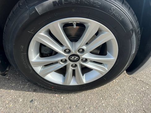Used 2013 Hyundai Sonata GLS w/ Popular Equipment Pkg FWD image 11
