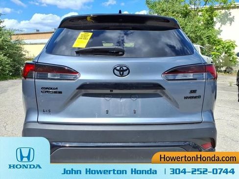 Used 2024 Toyota Corolla Cross AWD Hybrid image 5