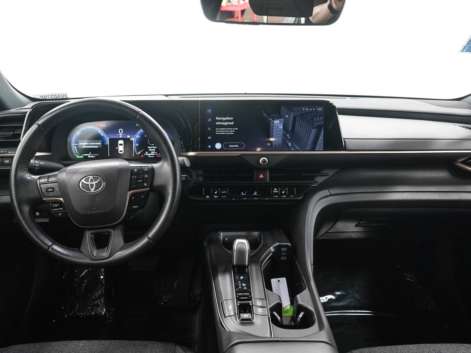 Used 2023 Toyota Crown AWD/4WD image 14