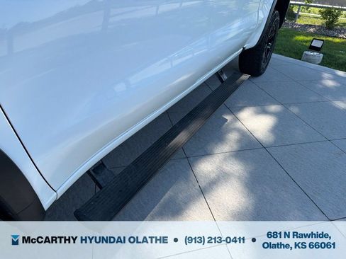 Used 2023 Chevrolet Silverado 1500 ZR2 w/ Technology Package AWD/4WD image 22