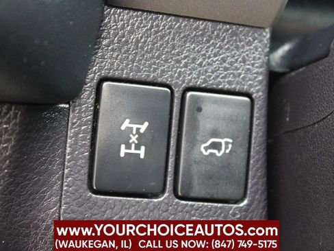 Used 2018 Toyota RAV4 Limited image 30