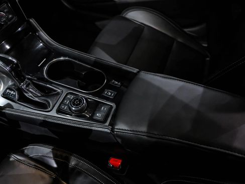 Used 2021 Nissan Maxima 3.5 SV w/ Floor Mat Group image 30