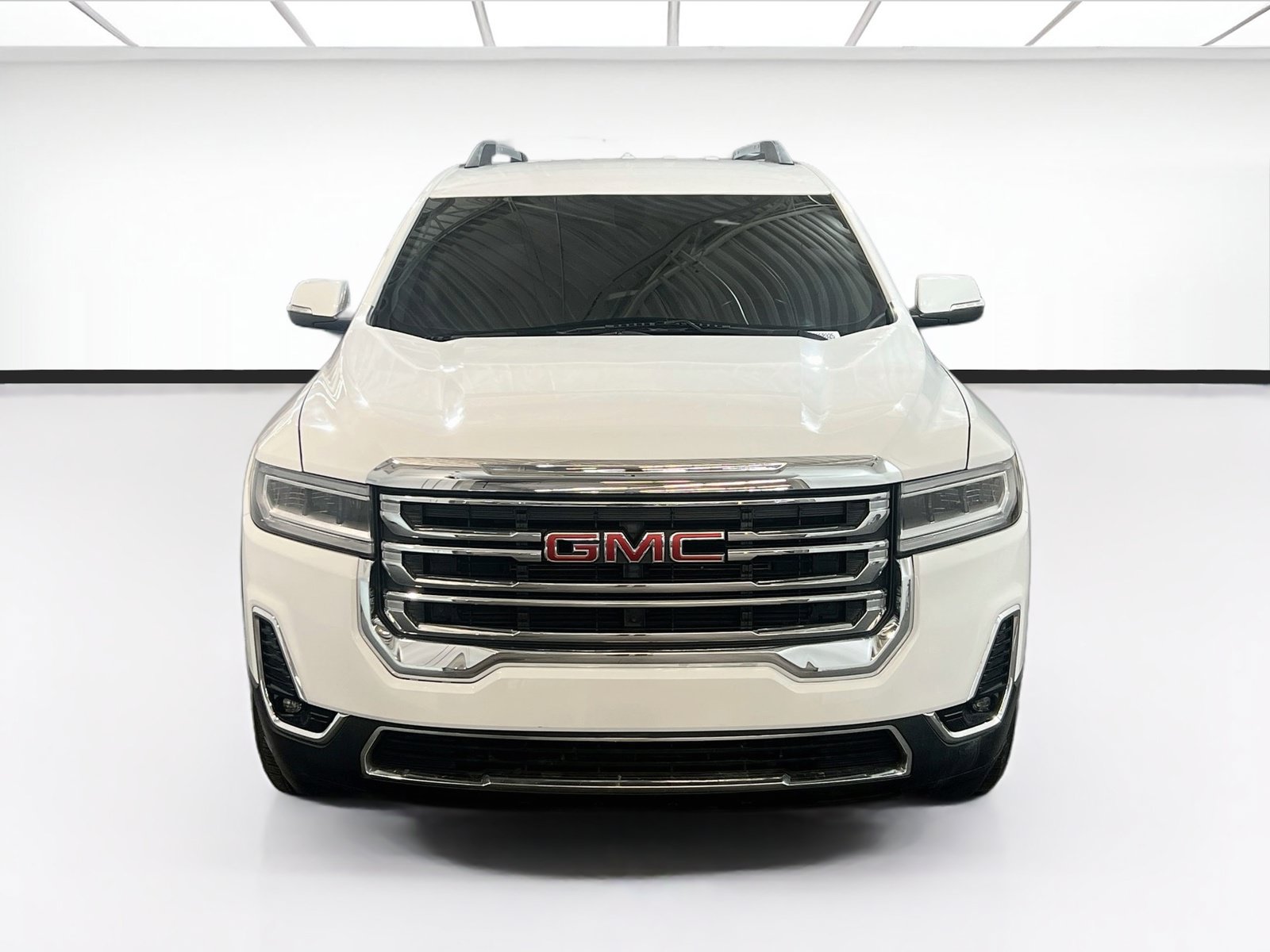 Used 2020 GMC Acadia SLT FWD image 2