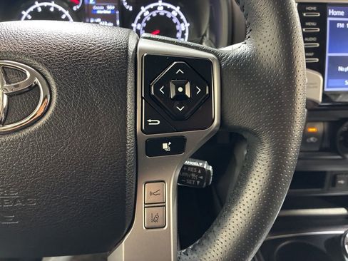 Used 2024 Toyota 4Runner SR5 AWD/4WD image 29