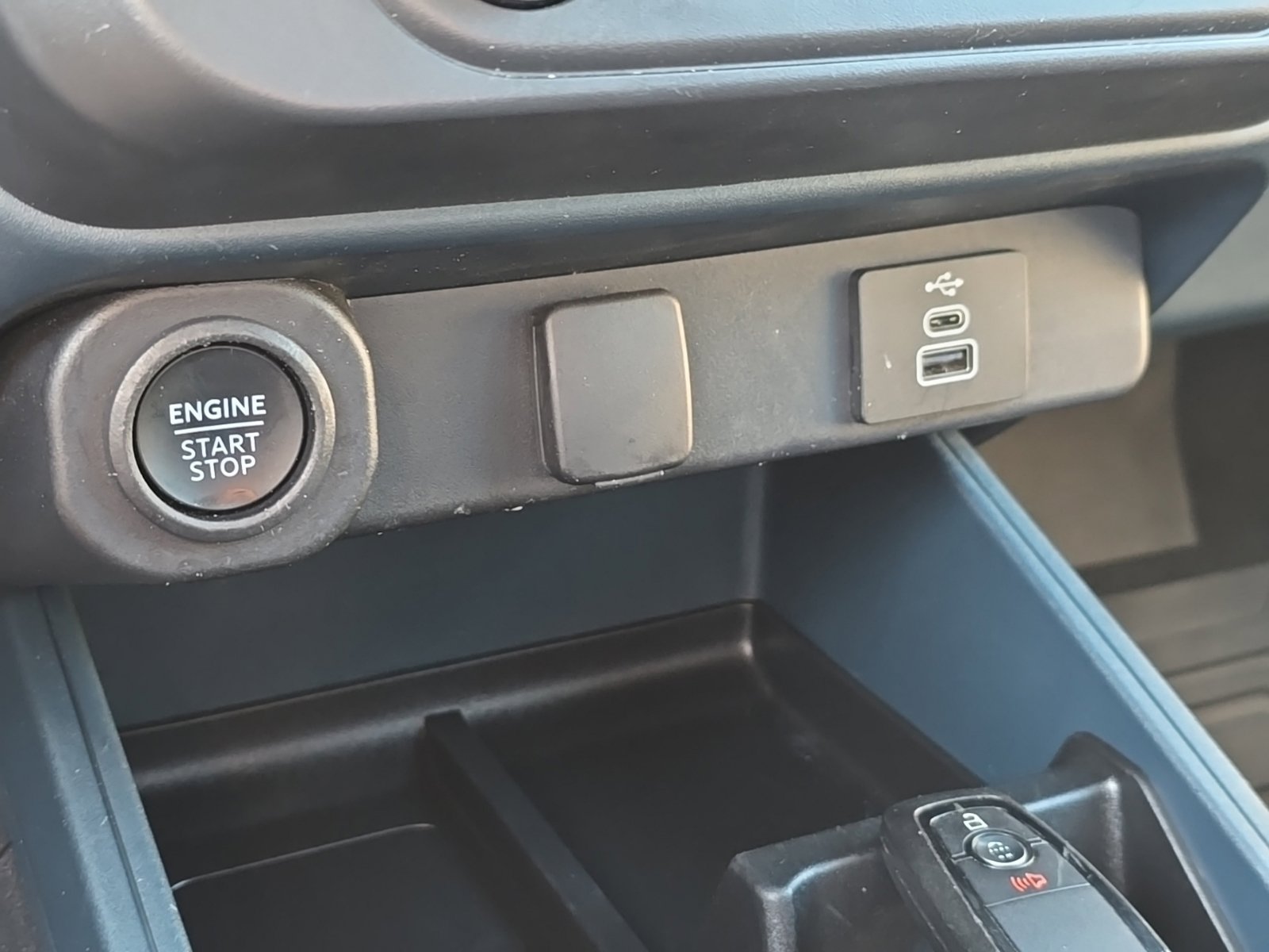 Used 2025 Ford Maverick Lobo AWD/4WD image 38