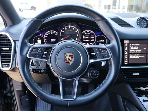 Used 2021 Porsche Cayenne Coupe image 14