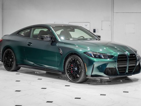 Used 2027 BMW M4 Coupe w/ M Driver's Package RWD image 3