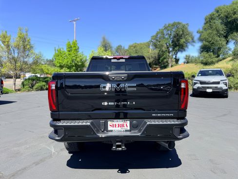 New 2026 GMC Sierra 2500 Denali Ultimate image 5