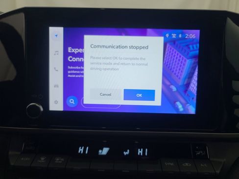 Used 2025 Toyota Camry SE image 30