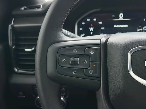 Used 2025 GMC Sierra 2500 AT4X w/ AT4X AEV Edition image 10