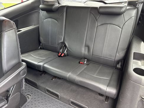 Used 2014 Chevrolet Traverse LT FWD image 13