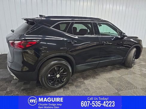 Used 2020 Chevrolet Blazer LT AWD/4WD image 3