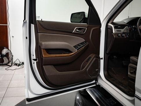 Used 2019 GMC Yukon Denali w/ Denali Ultimate Package image 30