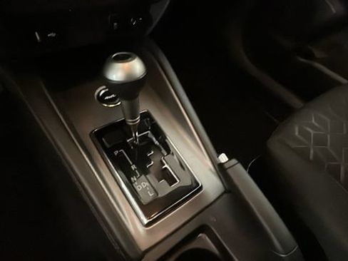 Used 2024 Mitsubishi Outlander Sport ES AWD/4WD image 21