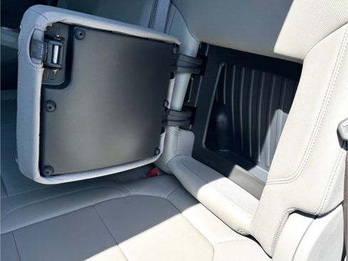 Used 2023 Chevrolet Silverado 2500 LTZ image 17