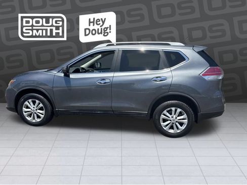 Used 2015 Nissan Rogue SV AWD/4WD image 2