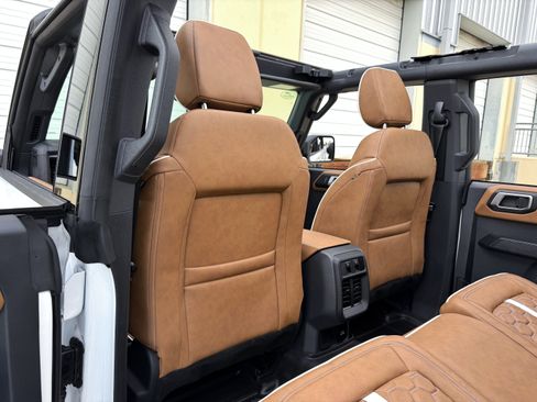 Used 2026 Ford Bronco Outer Banks image 27