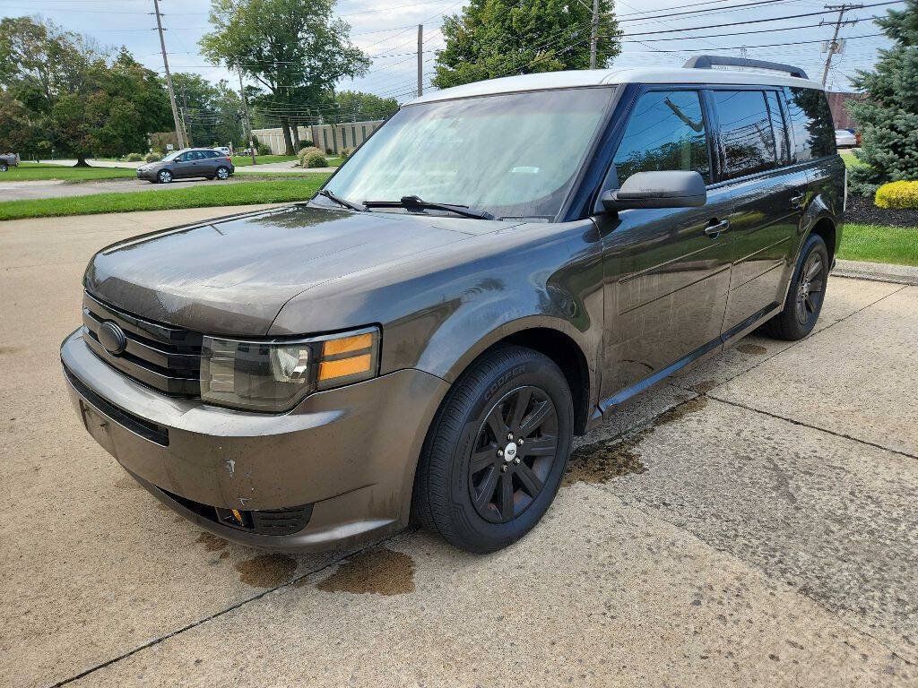 Used 2011 Ford Flex SE FWD image 3
