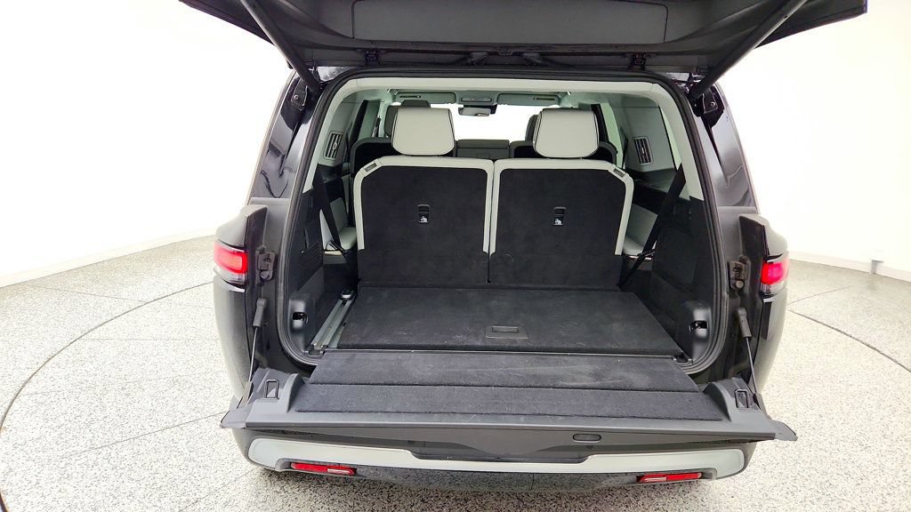 Used 2025 Rivian R1S Adventure Dual AWD/4WD image 22