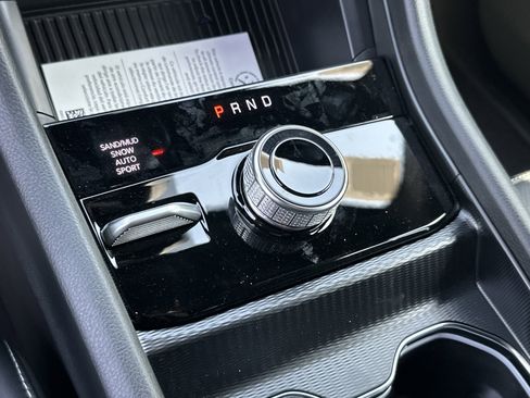 New 2026 Jeep Grand Cherokee L Limited AWD/4WD image 4