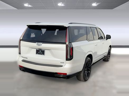 Certified 2024 Cadillac Escalade ESV Sport Platinum w/ LPO, ONYX Package image 7