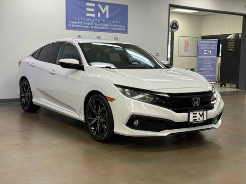 Used 2019 Honda Civic Sport image 4