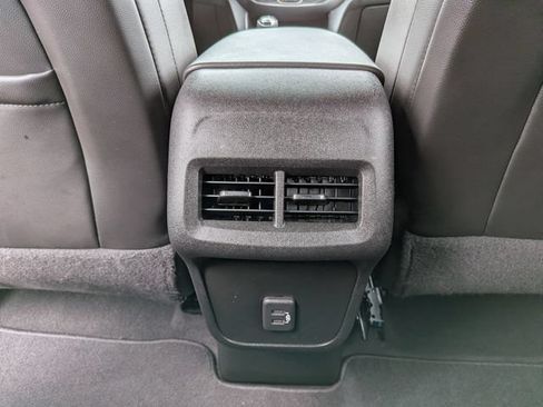Used 2021 Chevrolet Equinox LT AWD/4WD image 13