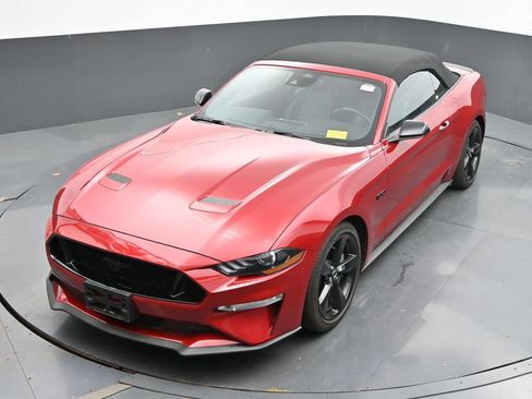 Used 2022 Ford Mustang GT Premium w/ Black Accent Package RWD image 33