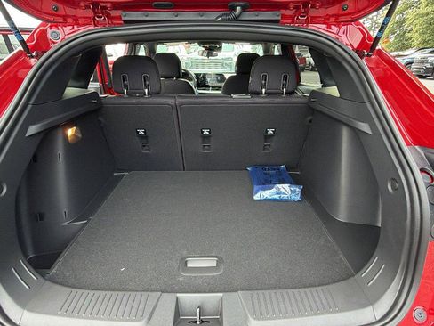 New 2026 Chevrolet Trax RS w/ Sunroof Package FWD image 14