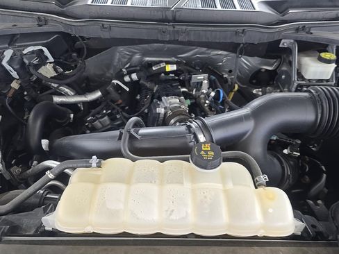 Used 2023 Ford F150 Lariat w/ Equipment Group 502A High AWD/4WD image 16