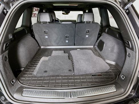 Used 2023 Jeep Grand Cherokee Overland image 32