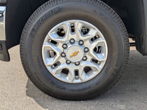 Certified 2025 Chevrolet Silverado 2500 LT w/ Safety Package AWD/4WD image 52