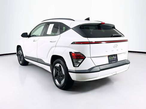 Used 2024 Hyundai Kona SEL FWD image 5