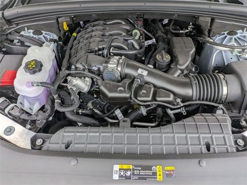 New 2025 Jeep Grand Cherokee Limited w/ Trailer Tow Package image 28