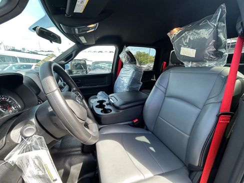 New 2023 RAM 5500 Tradesman w/ Max Tow Package image 38