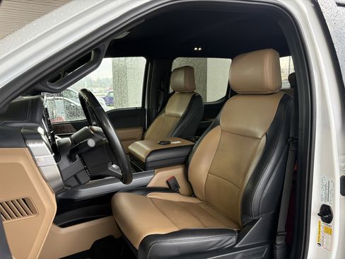 Used 2023 Ford F150 Lariat image 9