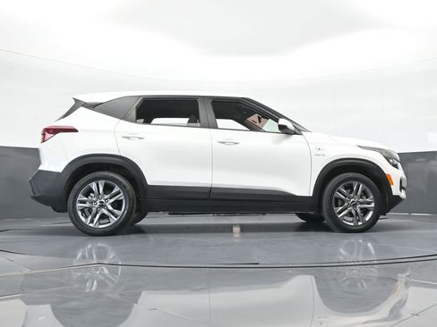 Used 2022 Kia Seltos LX image 54